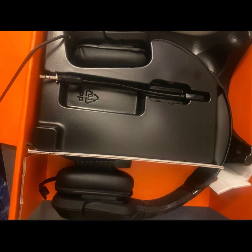 Xbox headset - Picture 2 of 2